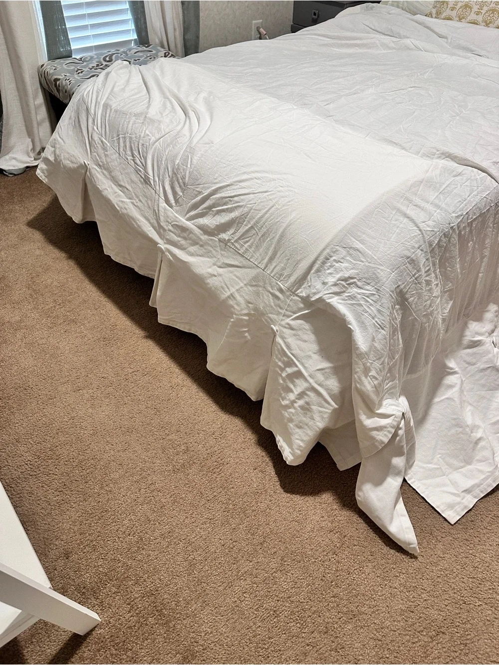 Wamsutta King Size White Cotton Pleated Button Detail Bed Skirt 15” Drop